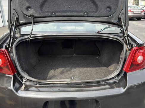 Used 2012 Dodge Avenger SE FWD image 6