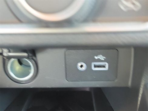 Certified 2025 Nissan Versa SV w/ Trunk Package image 22