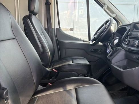 Used 2023 Ford Transit 250 Base image 12