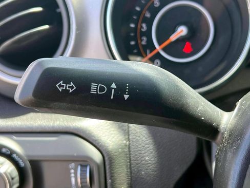 Used 2023 Jeep Wrangler Unlimited Sport AWD/4WD image 23