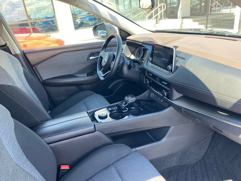 Used 2023 Nissan Rogue SV AWD/4WD image 8