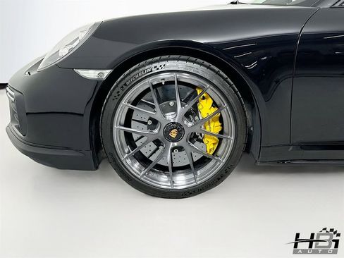 Used 2018 Porsche 911 Turbo S image 17