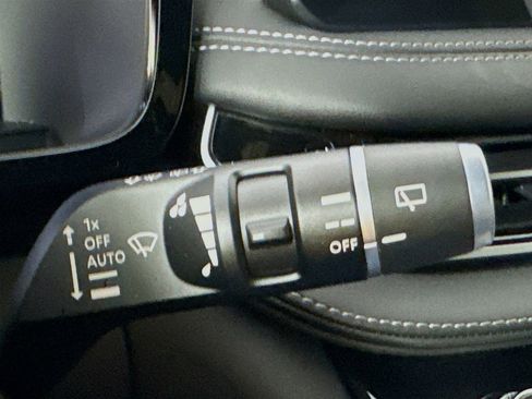 Certified 2025 INFINITI QX60 Luxe w/ Black Edition image 15