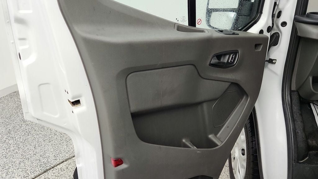 Used 2025 Ford Transit 250 Low Roof w/ Exterior Upgrade Package RWD image 10