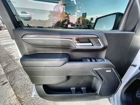 Used 2024 Chevrolet Silverado 1500 RST w/ Convenience Package II image 22