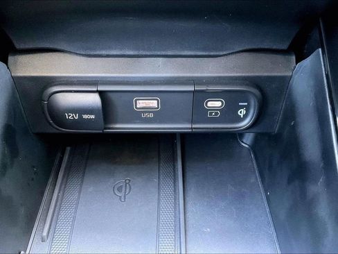 Used 2025 Kia Telluride S AWD/4WD image 33
