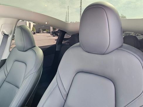 Used 2024 Tesla Model Y Performance image 13