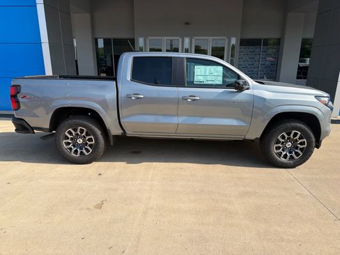 New 2026 Chevrolet Colorado Z71 w/ Z71 Convenience Package 2 AWD/4WD image 8