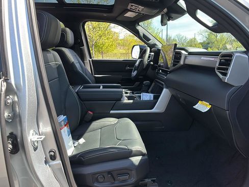 New 2026 Toyota Tundra Limited AWD/4WD image 22