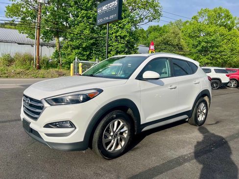 Used 2018 Hyundai Tucson SEL AWD/4WD image 2