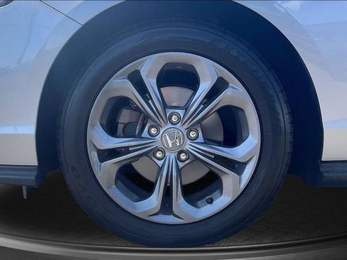Used 2024 Honda Accord EX image 9