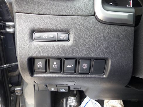 Used 2020 Nissan Murano SL w/ Moonroof Package FWD image 25