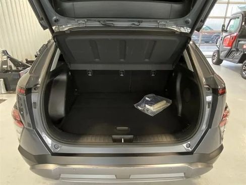 Used 2024 Hyundai Kona Limited image 14