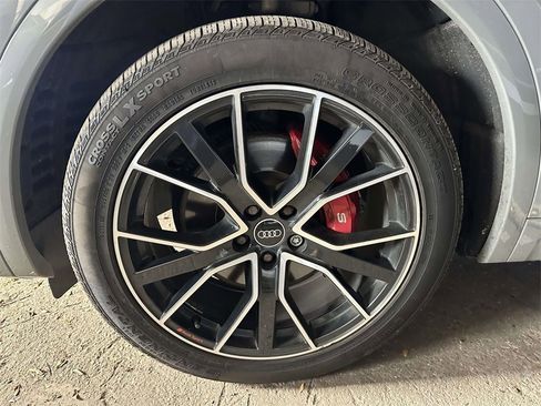 Used 2022 Audi SQ5 Prestige w/ Prestige Package image 8