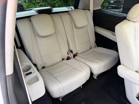 Used 2022 Mercedes-Benz GLS 450 4MATIC image 40