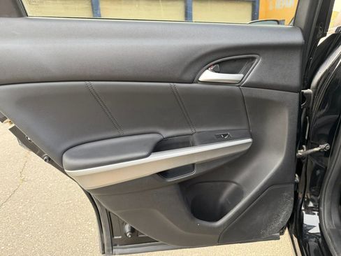 Used 2014 Honda Crosstour EX-L image 12