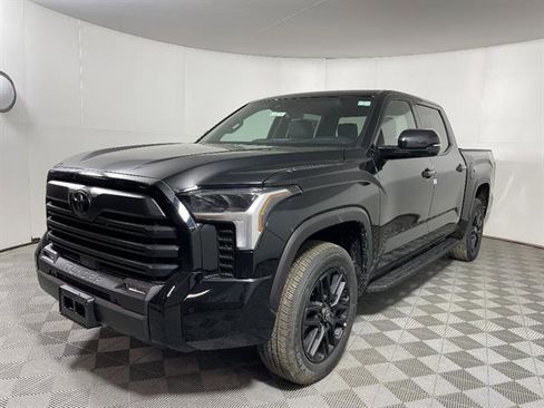 New 2026 Toyota Tundra SR5 AWD/4WD image 3