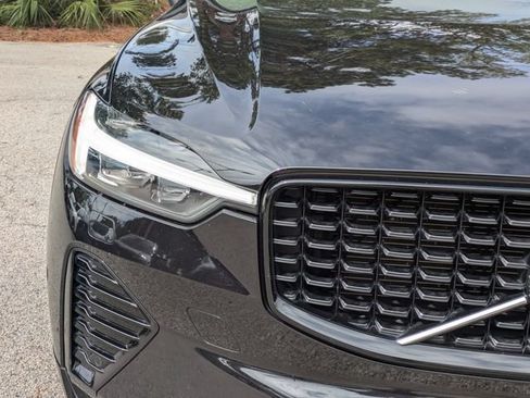 Certified 2024 Volvo XC60 B5 Plus w/ Protection Package Premier AWD/4WD image 13