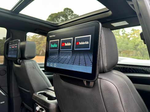 Used 2023 GMC Yukon Denali w/ Denali Reserve Package image 30