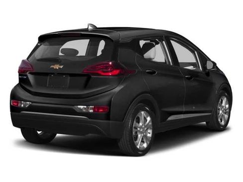 Used 2017 Chevrolet Bolt LT FWD image 2
