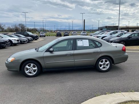 Used 2003 Ford Taurus SES image 14