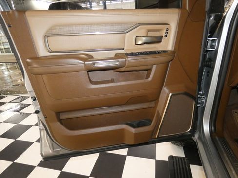 Used 2024 RAM 2500 Limited w/ Safety Group image 27