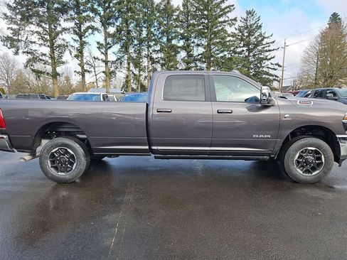 New 2026 RAM 2500 Laramie AWD/4WD image 8