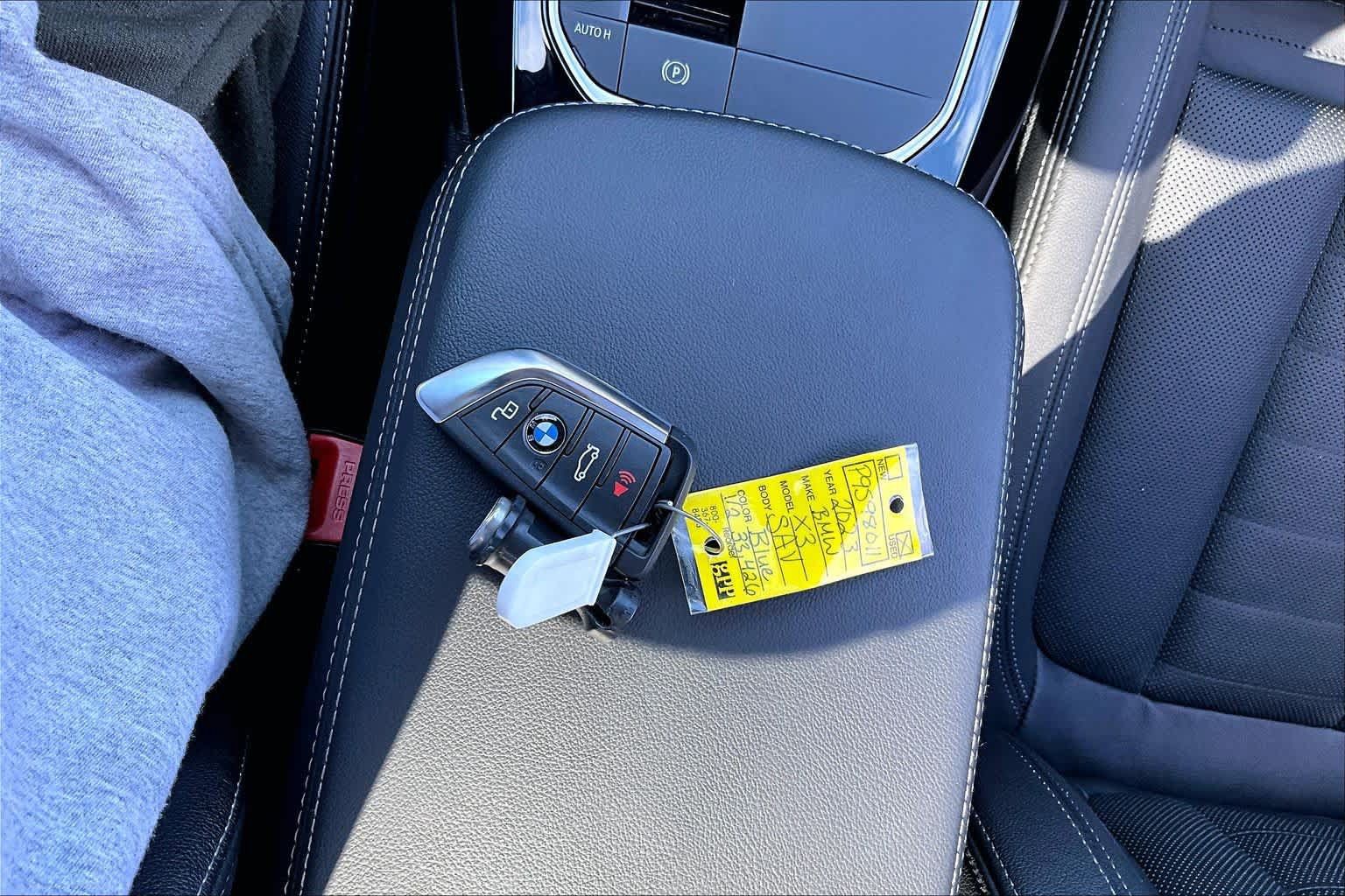 Used 2023 BMW X3 xDrive30i w/ M Sport Package AWD/4WD image 15