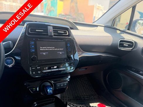Used 2018 Toyota Prius Prime Plus w/ Carpet Mat Package FWD image 12