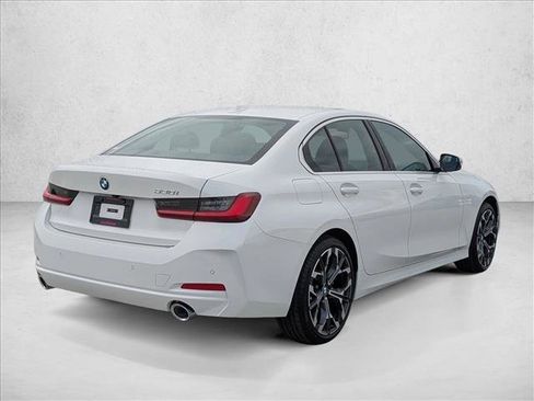 New 2026 BMW 330i Sedan image 2