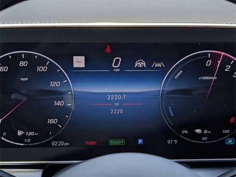 Used 2025 Mercedes-Benz GLC 350e 4MATIC image 14