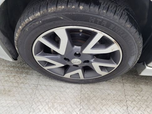 Used 2016 Nissan Versa Note SR w/ SR Tech Package image 31