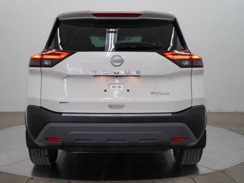 Used 2023 Nissan Rogue SV w/ SV Premium B Package image 6