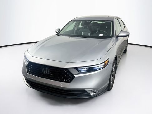 Used 2023 Honda Accord EX image 3