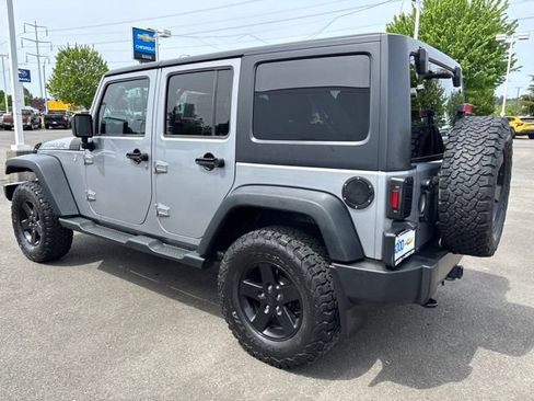Used 2016 Jeep Wrangler Unlimited Sport AWD/4WD image 3