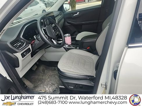 Used 2024 Ford Escape SE w/ PHEV Premium Package FWD image 13