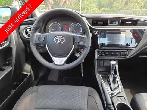 Used 2019 Toyota Corolla LE FWD image 7