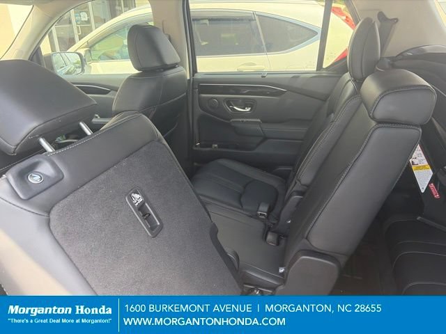 Used 2024 Honda Pilot EX-L image 16