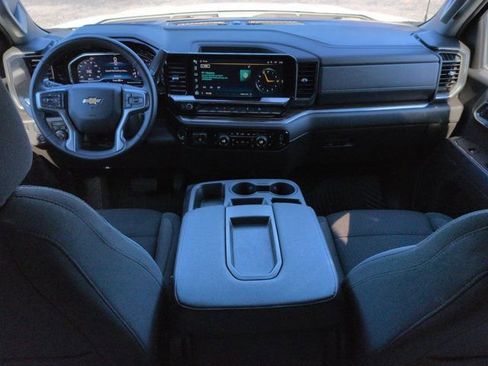 Used 2025 Chevrolet Silverado 1500 LT RWD image 16