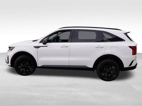 Certified 2023 Kia Sorento SX AWD/4WD image 9