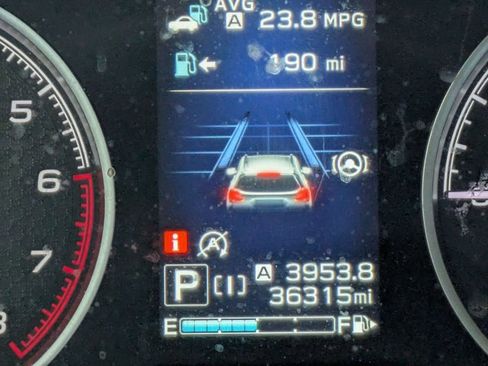 Used 2023 Subaru Forester Limited AWD/4WD image 10