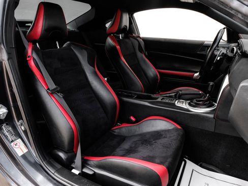 Used 2019 Toyota 86 image 34