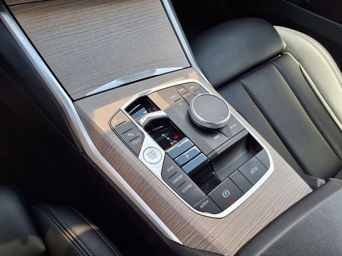 Used 2025 BMW 430i Convertible RWD image 22