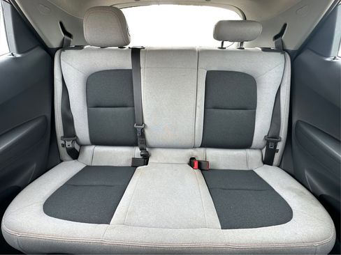 Used 2021 Chevrolet Bolt LT image 20