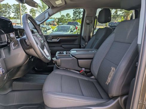 Used 2024 GMC Sierra 1500 Elevation AWD/4WD image 11