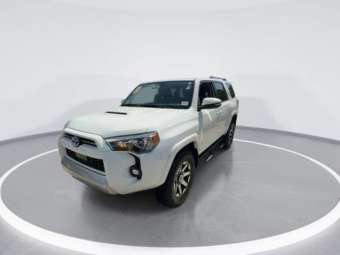 Used 2024 Toyota 4Runner TRD Off-Road Premium w/ Moonroof Package AWD/4WD image 4