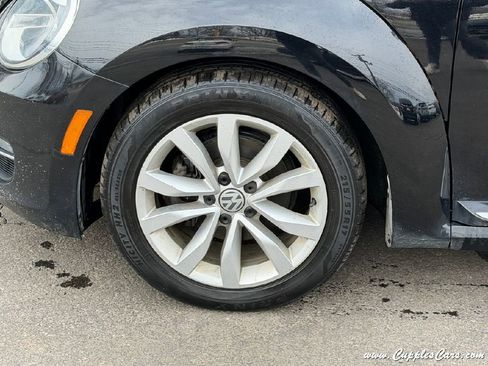 Used 2014 Volkswagen Beetle TDI image 43