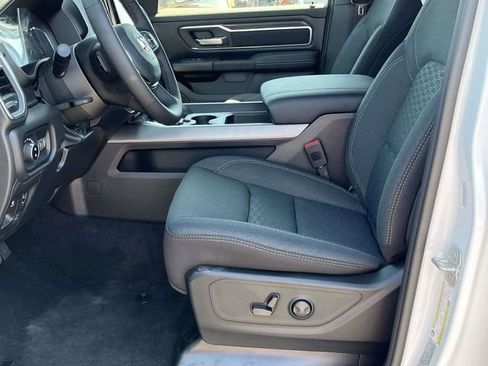 New 2026 RAM 1500 4x4 Crew Cab image 10