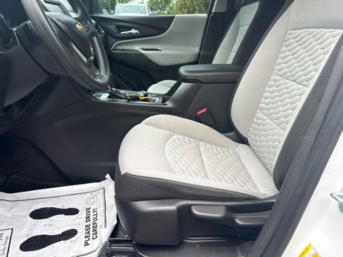 Used 2018 Chevrolet Equinox LS w/ LPO, Protection Package AWD/4WD image 11