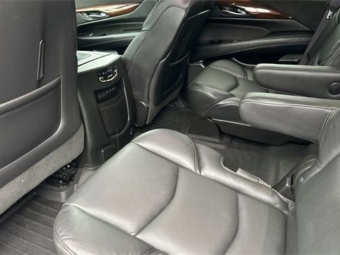 Used 2017 Cadillac Escalade Premium Luxury image 12